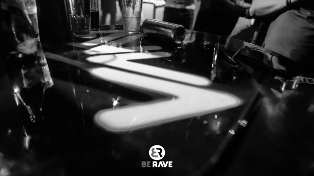 Pictures Be Rave presents TechnoV